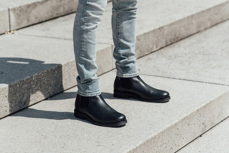 Chelsea Boot - Black Leather - Lordya