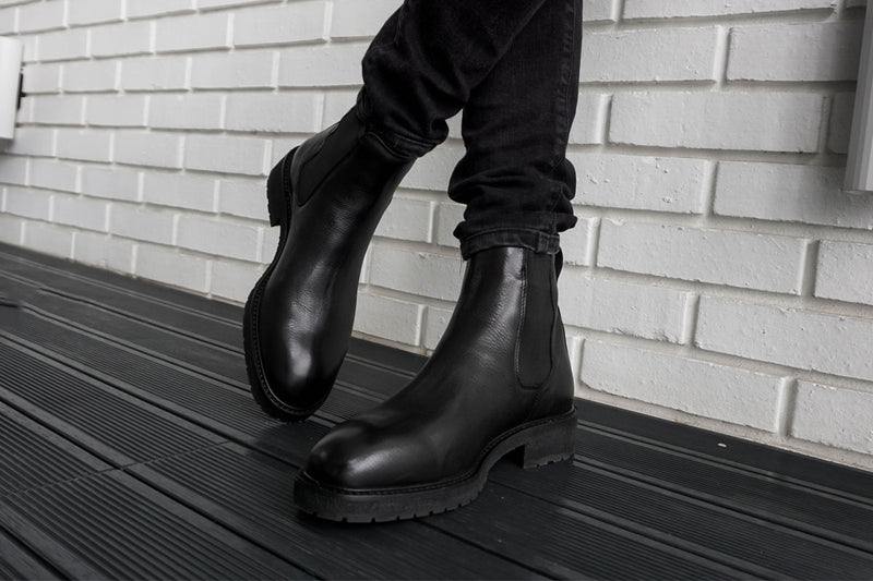 Winter Chelsea Boots - Black Leather
