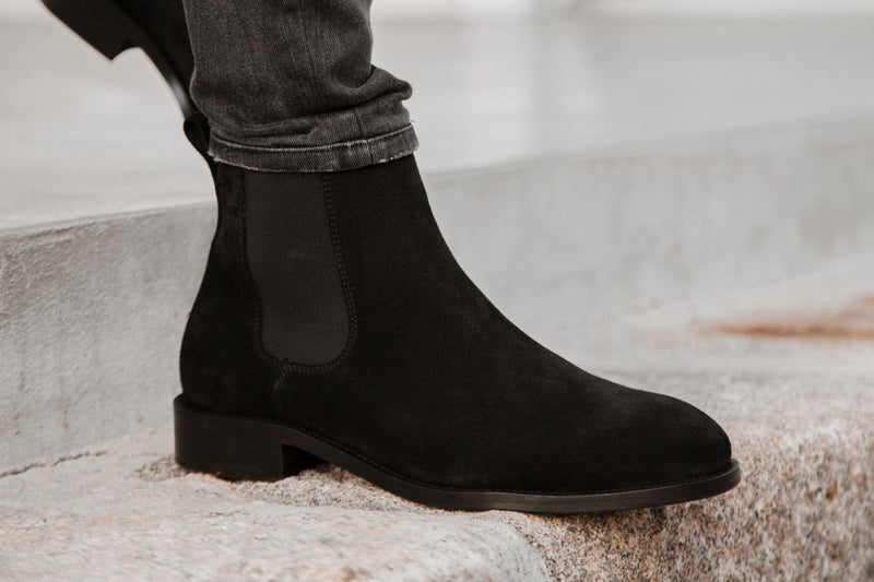 Classic Chelsea Boots - Black - Lordya